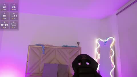 Snapshot of dahia_tay chatting on 10.22.25 dahia online show from 10.22.25
