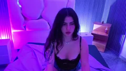 Snapshot of dahia_tay chatting on 06.17.26 dahia online show from 06.17.26