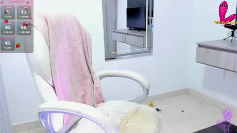 Dahian  online show from 11.07.25