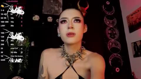 Dahlia online show from 11.18.25