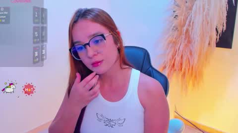 Dahlia online show from 10.18.25