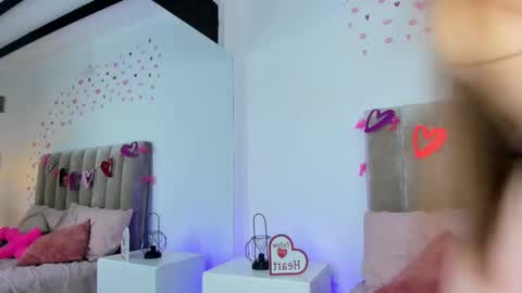 Dahlia online show from 02.14.25