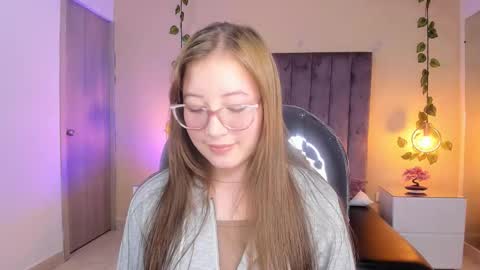 Dahlia online show from 11.10.25