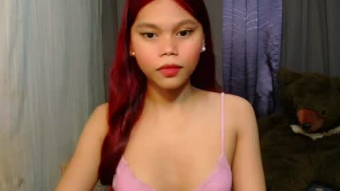 Snapshot of dahlia_vivienne chatting on 06.28.26 yourgirlydahlia online show from 06.28.26