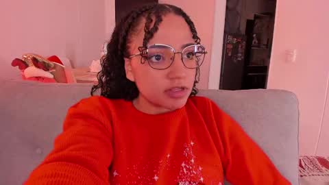 Snapshot of dahliabrowniee chatting on 12.10.24 Dahli online show from 12.10.24