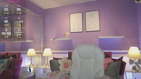 Dahlia Grey online show from 01.07.26