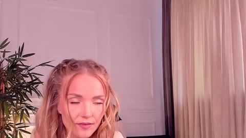 Deea  online show from 04.29.26