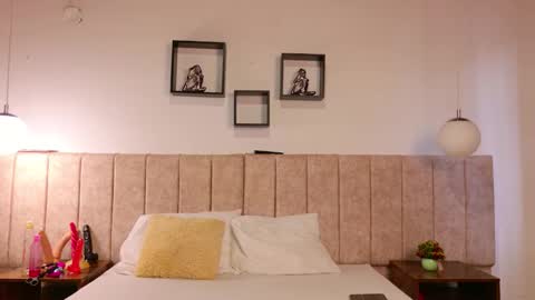 Juls online show from 03.23.26