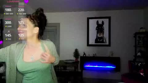 Daisy online show from 12.14.25