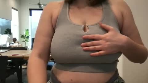 Snapshot of daisy_lately chatting on 02.27.26 daisy_lately online show from 02.27.26