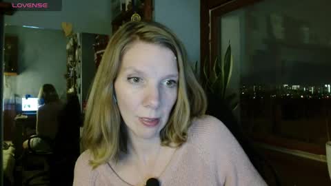 daisy_lovely online show from 03.21.26