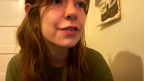 Snapshot of daisybaby699 chatting on 05.19.26 DaisyB3 online show from 05.19.26