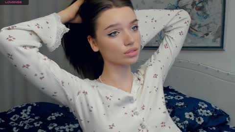 Naomi online show from 01.16.25