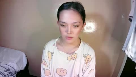 Snapshot of daisylira chatting on 12.05.24 LILY christmas wish breast implant online show from 12.05.24