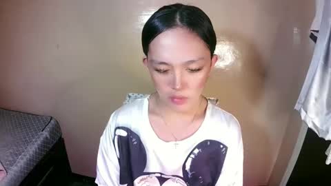 Snapshot of daisylira chatting on 12.13.24 LILY christmas wish breast implant online show from 12.13.24