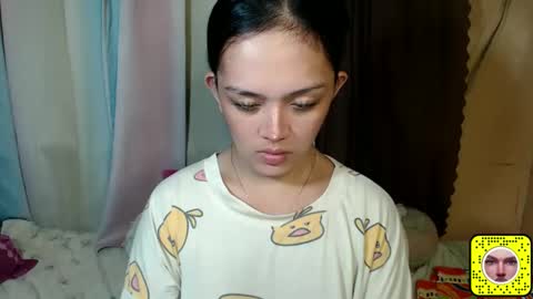 Snapshot of daisylira chatting on 01.19.25 LILY christmas wish breast implant online show from 01.19.25