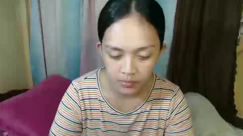 Snapshot of daisylira chatting on 02.01.25 LILY christmas wish breast implant online show from 02.01.25