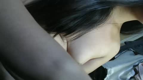 Snapshot of daisylira chatting on 03.01.25 LILY christmas wish breast implant online show from 03.01.25