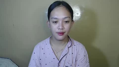 Snapshot of daisylira chatting on 03.09.25 LILY christmas wish breast implant online show from 03.09.25