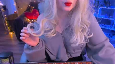 Snapshot of daisyvale chatting on 02.18.26 Daisy online show from 02.18.26