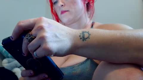 Daisy Wylde online show from 10.19.25