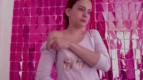 Dakota and Aron online show from 11.18.25