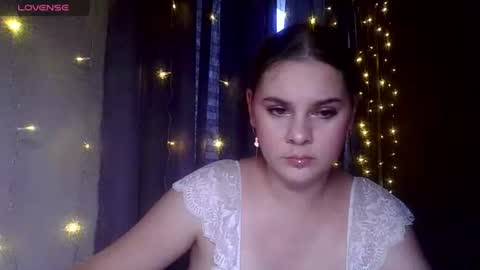 Snapshot of dakota_charm_ chatting on 06.24.26 Dakota online show from 06.24.26