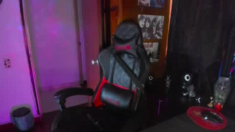 Dakota Crab online show from 01.26.25