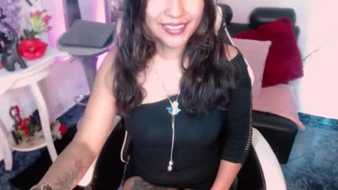 Snapshot of dakota_ro chatting on 10.14.25 Caroliina online show from 10.14.25