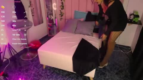 Caroliina online show from 03.26.26