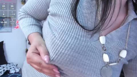 Dakotaagray online show from 04.12.26