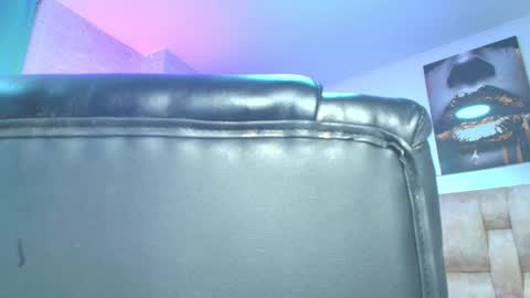 dakotarobbins_ online show from 10.03.25