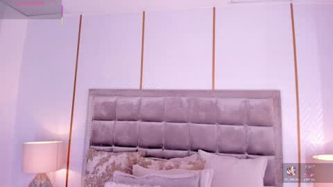 Snapshot of dakotawangi chatting on 02.19.26 online show from 02.19.26