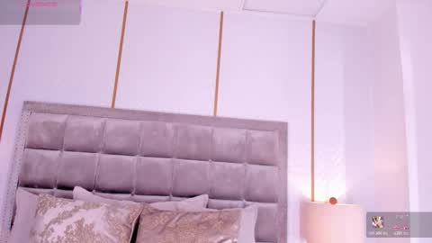 Snapshot of dakotawangi chatting on 02.26.26 online show from 02.26.26