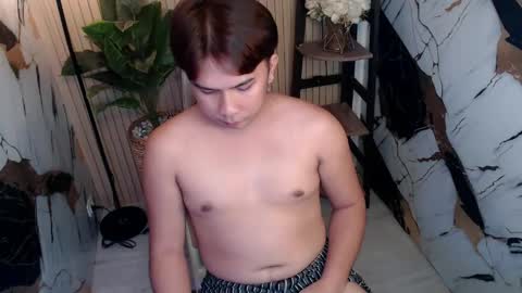 Snapshot of dale_xox23 chatting on 05.20.26 Dale online show from 05.20.26