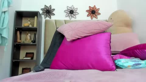  Ren  online show from 02.16.25