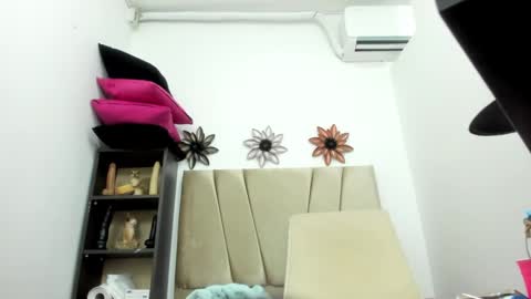  Ren  online show from 09.14.25