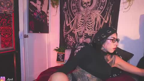 dalia_vorhees online show from 02.17.26