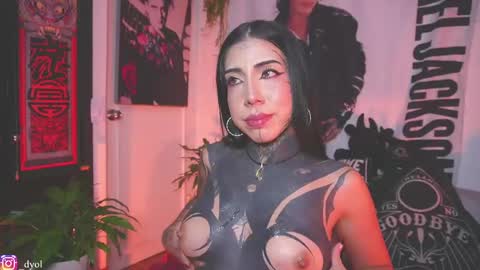 dalia_vorhees online show from 04.14.26