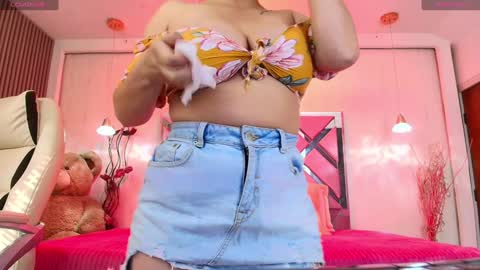 Snapshot of daliia_ chatting on 02.04.25 Daliia    online show from 02.04.25