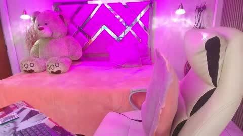 Daliia    online show from 11.20.25