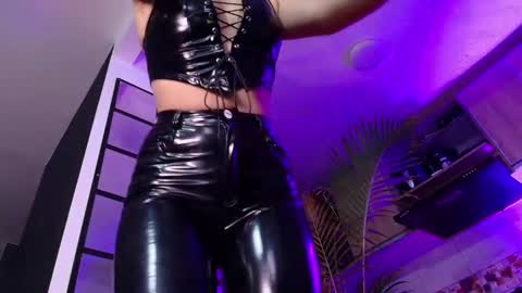 Snapshot of dalila_thoms chatting on 10.04.25 Dalila online show from 10.04.25