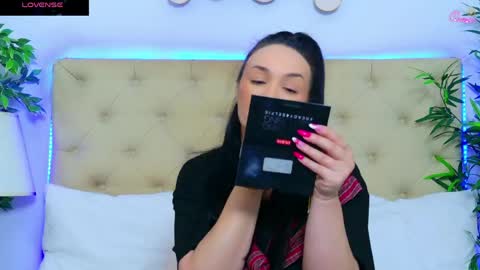 Snapshot of daliyaa_ chatting on 05.14.26 daliyaa_ online show from 05.14.26