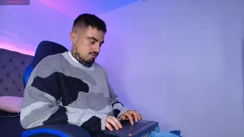 Dallas whitee online show from 03.26.26