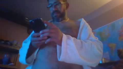Snapshot of dallaspapi2000 chatting on 10.02.25 alex online show from 10.02.25