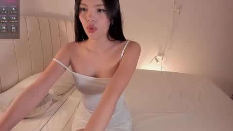 Snapshot of dam_sweet_07 chatting on 02.06.25 Dani online show from 02.06.25