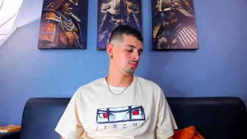 Snapshot of damian__oliver chatting on 03.16.26 Damian Oliver online show from 03.16.26