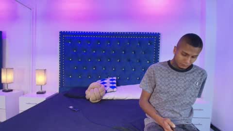DAMIAN AND ROXANNE.  online show from 05.12.26