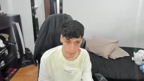 Snapshot of damian_blue_ chatting on 11.29.25 Damian online show from 11.29.25