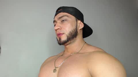 Snapshot of damiannstonexxx chatting on 03.11.25 Danny online show from 03.11.25